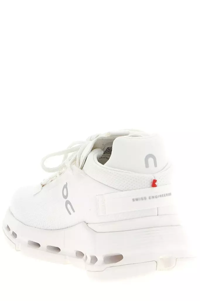 Женские Кроссовки On Running Cloudnova 2 - white