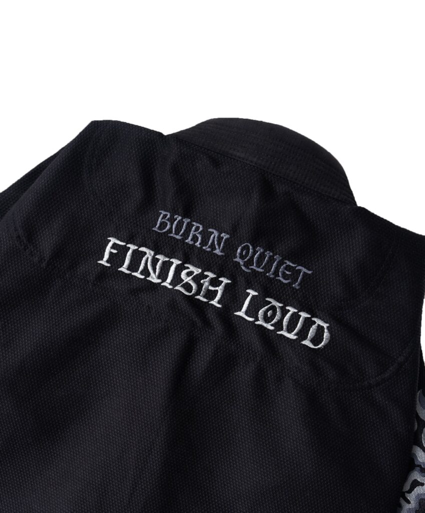 Кимоно All-Around Burn Quiet. Finish Loud.