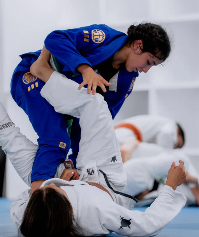 Детское кимоно Tatami PRO SERIES - BLUE & CHAMPION GOLD