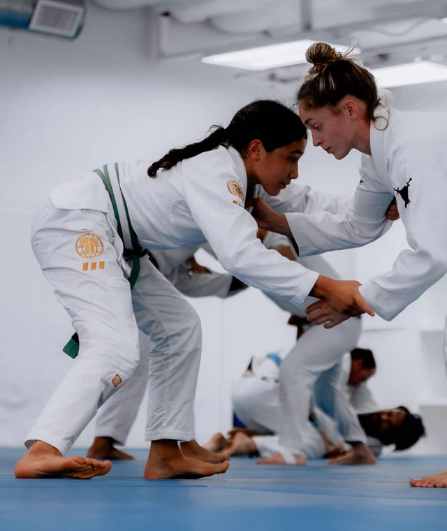 Детское кимоно Tatami PRO SERIES - WHITE & CHAMPION GOLD