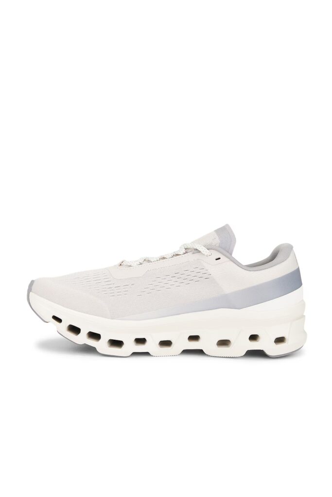 Кроссовки для бега On Cloudmonster 1 - Pearl & Ivory