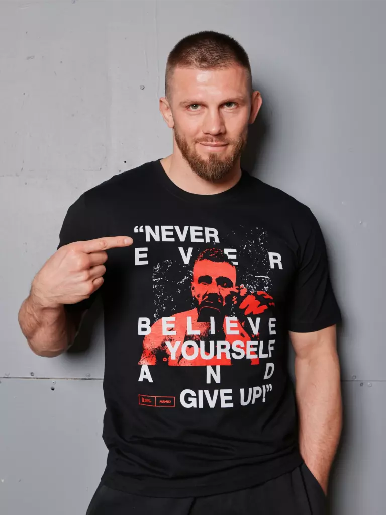 Футболка MANTO BELIEVE YOURSELF