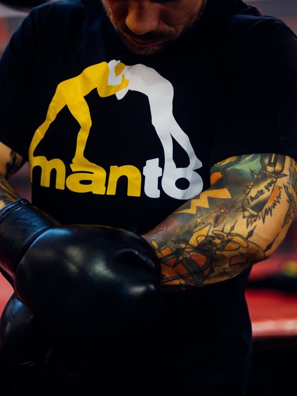 Футболка MANTO LOGO чёрная