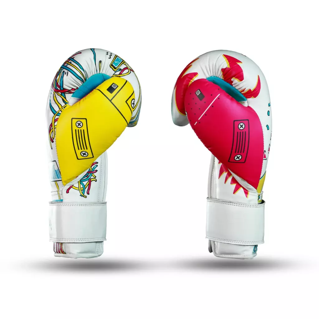 Боксёрские перчатки Sanabul Ronin Professional Boxing Gloves