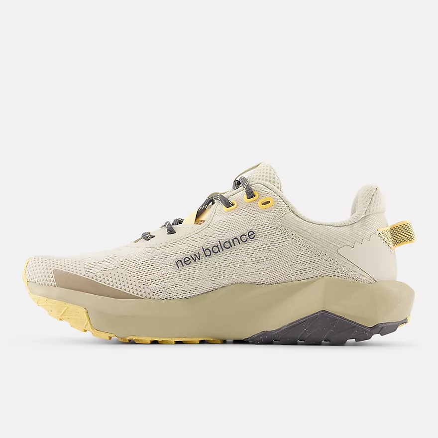 Женские Кроссовки для бега New Balance Dynasoft Nitrel V6 linen/white peach/castlerock