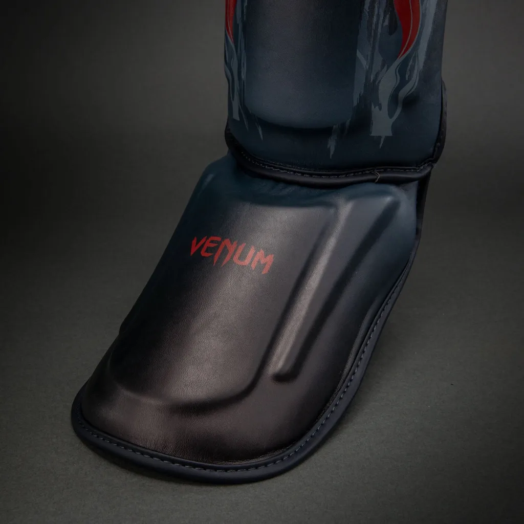 Шингарды Venum Demon Shin Guards - Black/Grey