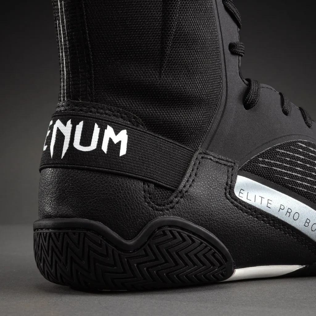 Боксёрки Venum Elite Neo - Black/White