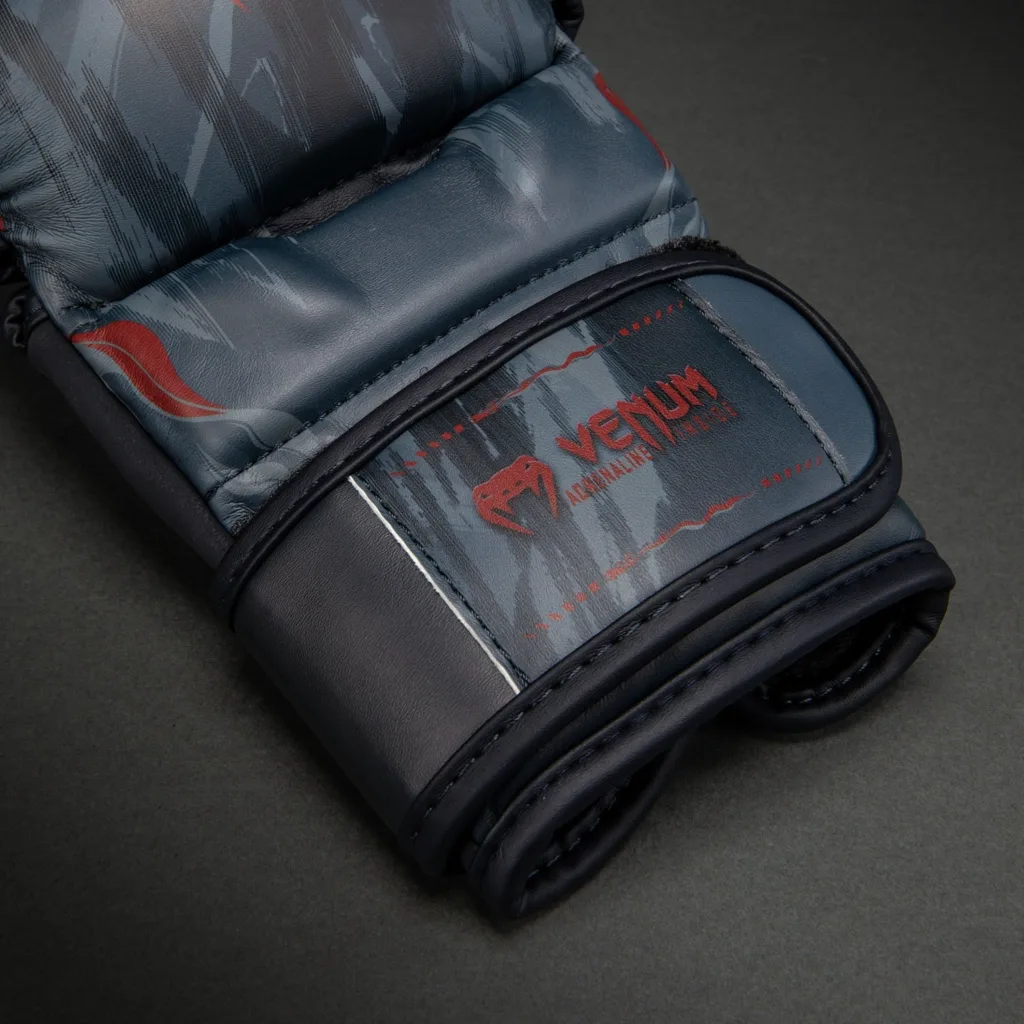 Спарринговые перчатки Venum Demon - Black/Grey