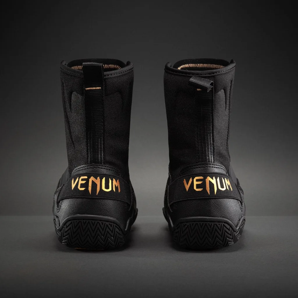Боксёрки Venum Elite Neo -  Black/Gold