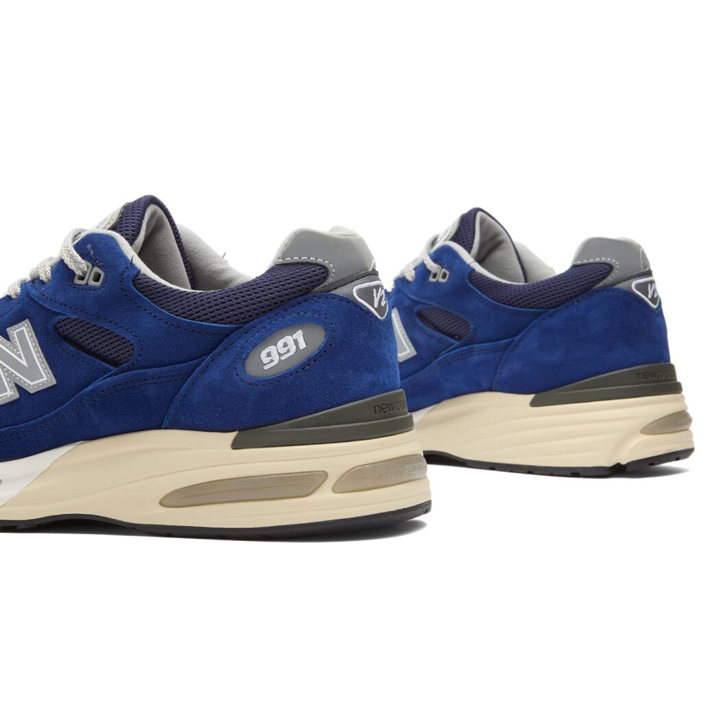 Кроссовки New Balance 991v2