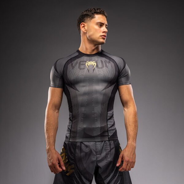 Рашгард Venum Galactic 3.0 Short Sleeve - Black/Gold