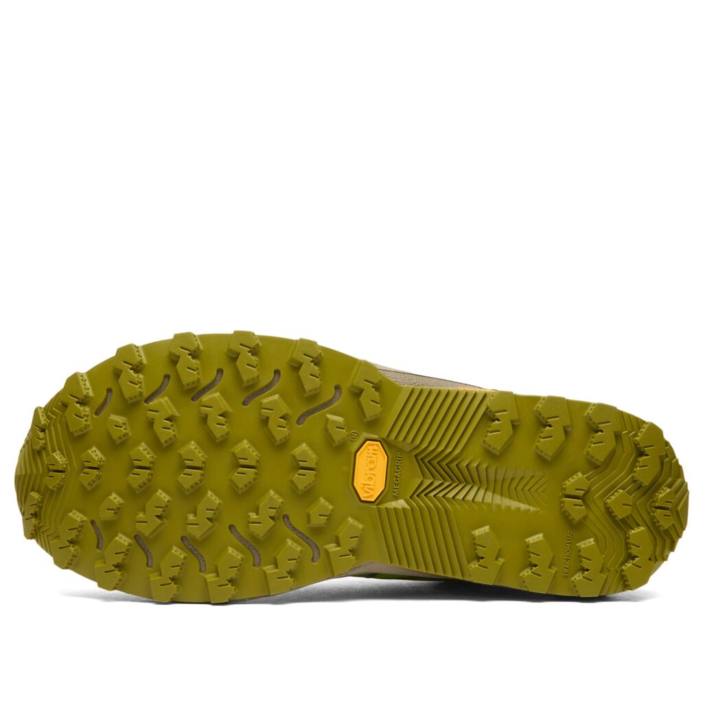 Кроссовки New Balance Rebel Trail