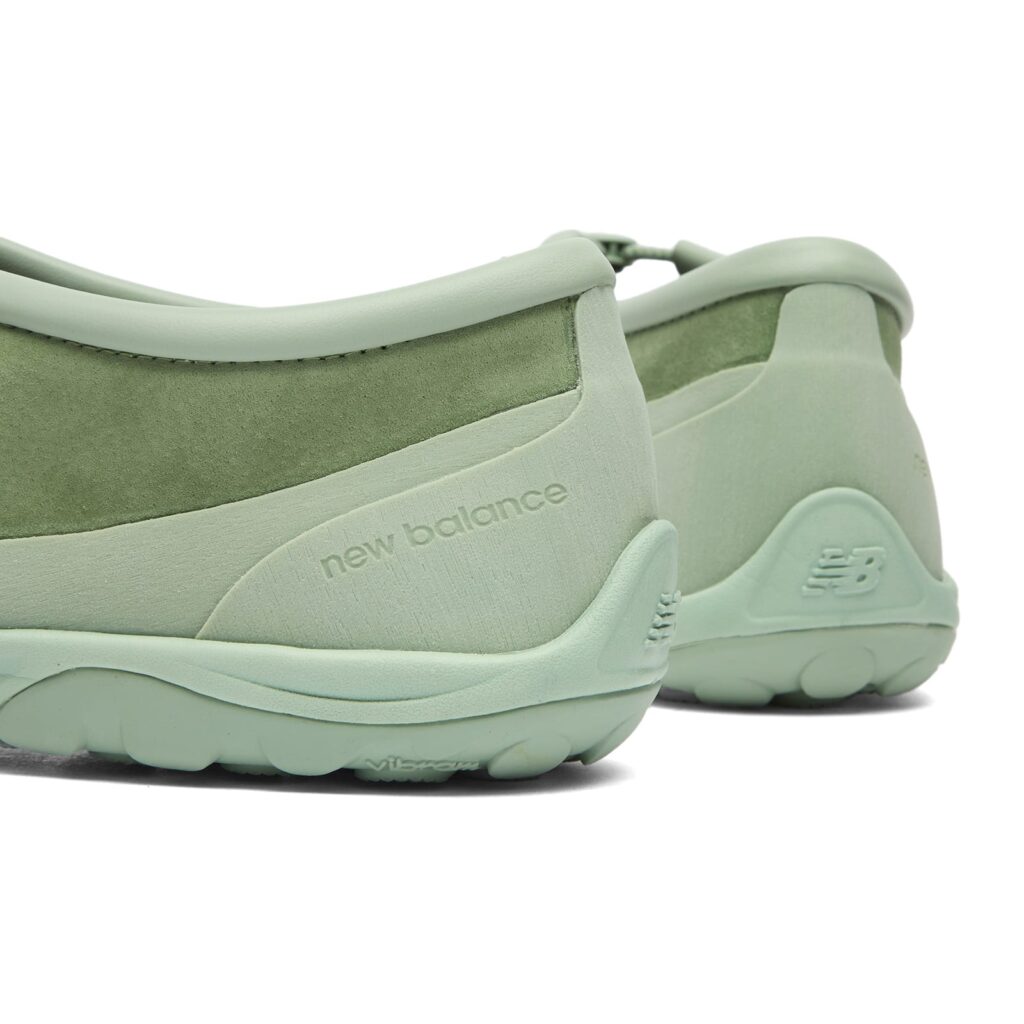 Кроссовки New Balance MT10