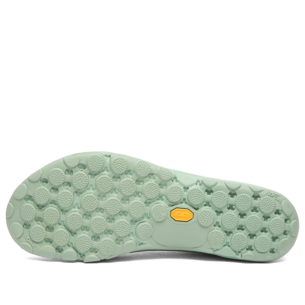 Кроссовки New Balance MT10