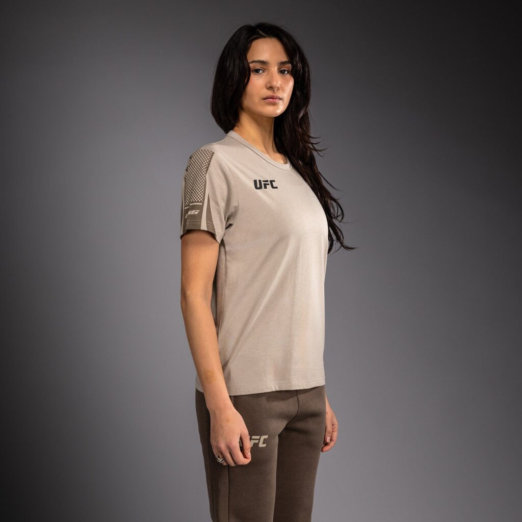 Шорты Venum UFC Unity by Venum Authentic Fight Week Women's Sleeve T-Shirt - Sand