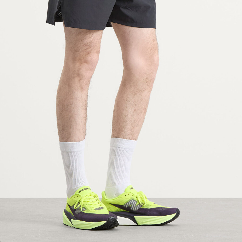 Кроссовки New Balance Rebel v5