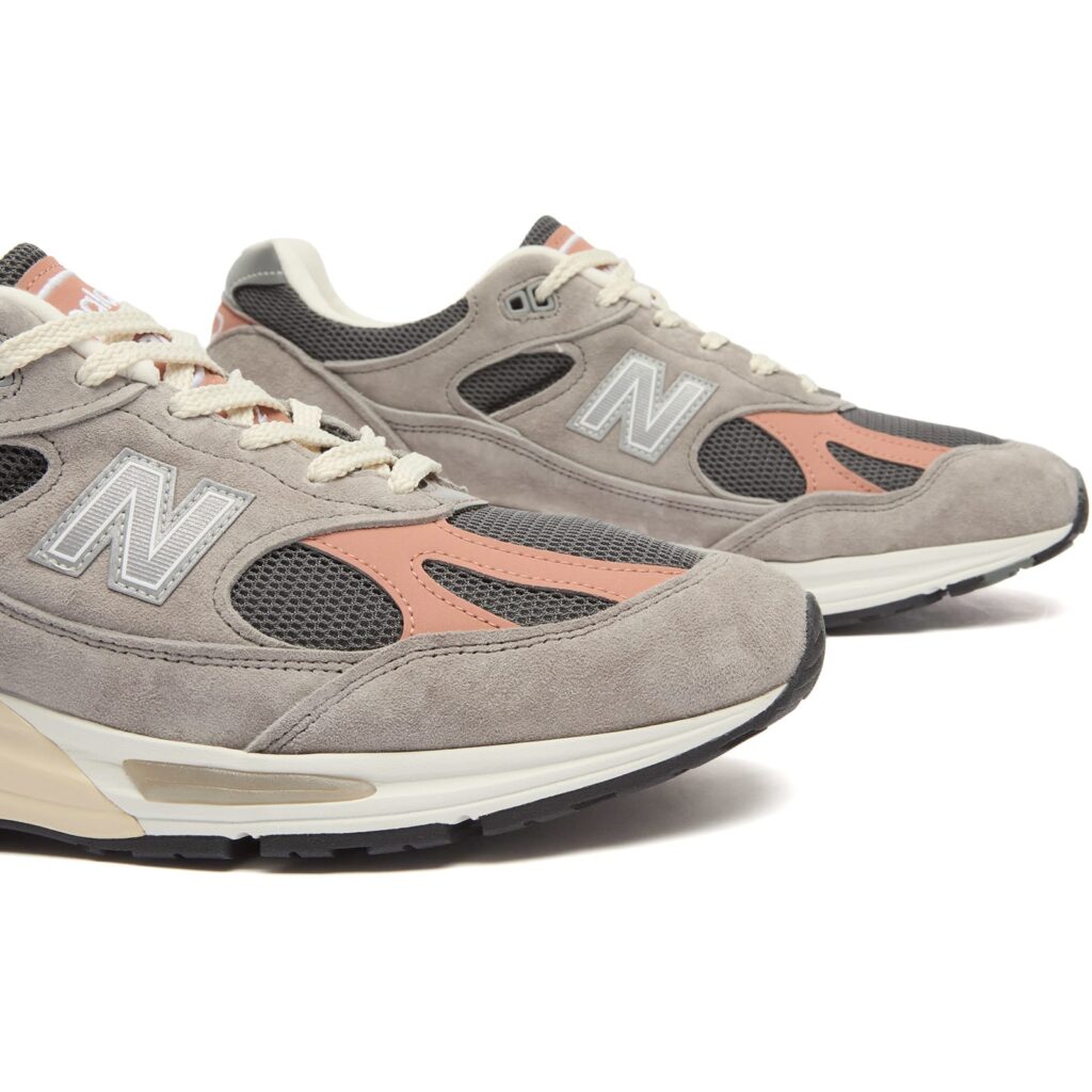 Кроссовки New Balance 991v2