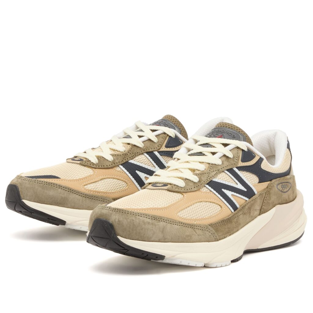 Кроссовки New Balance 990v6