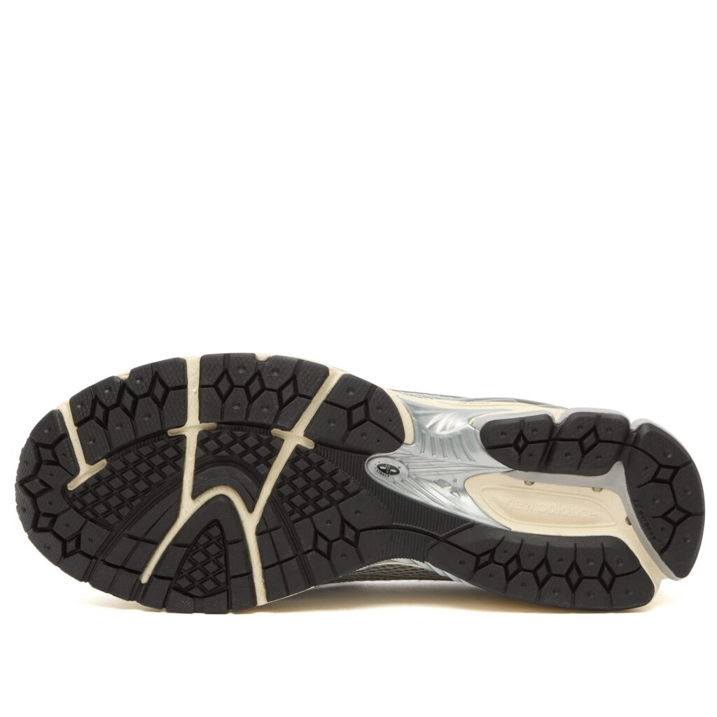 Кроссовки New Balance U1906LAE