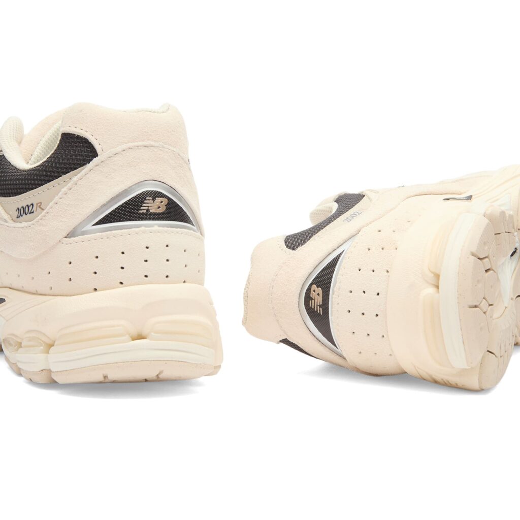 Кроссовки New Balance 2002R