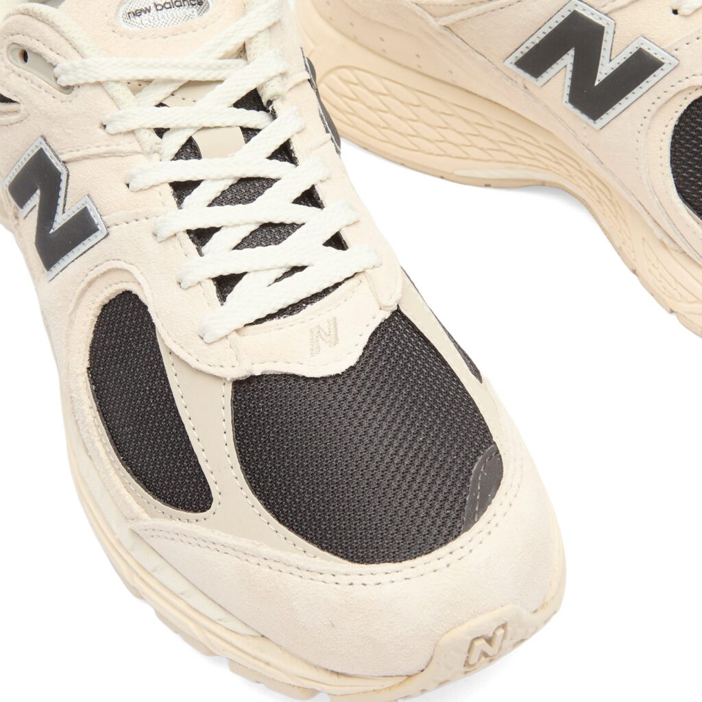 Кроссовки New Balance 2002R
