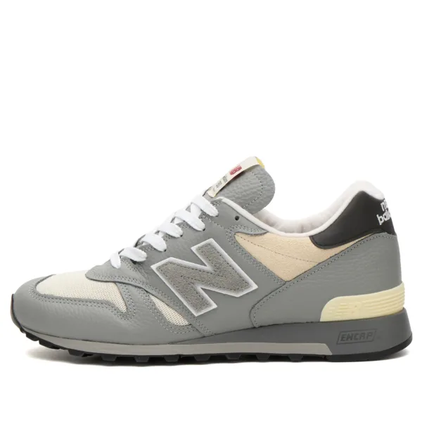 Кроссовки New Balance 1300