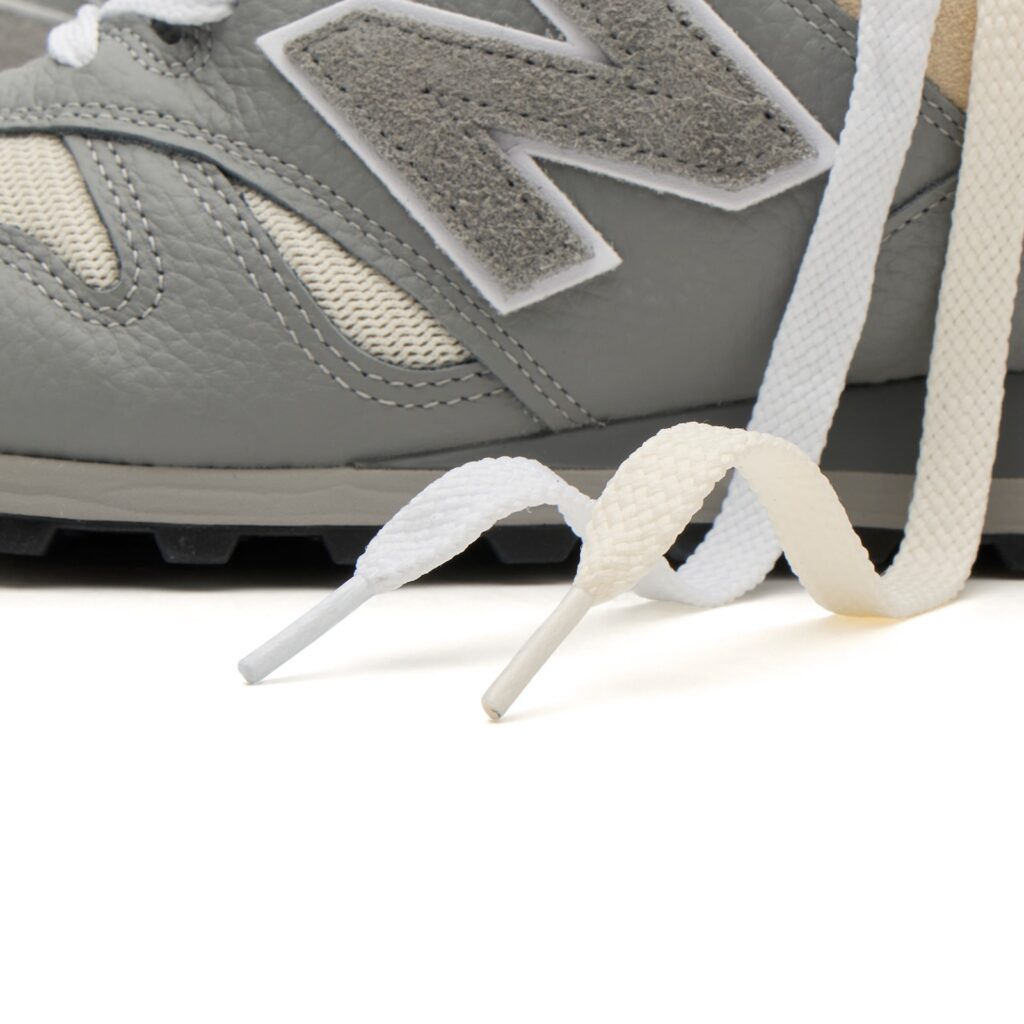 Кроссовки New Balance 1300