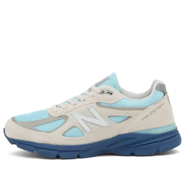 Кроссовки New Balance 990v4