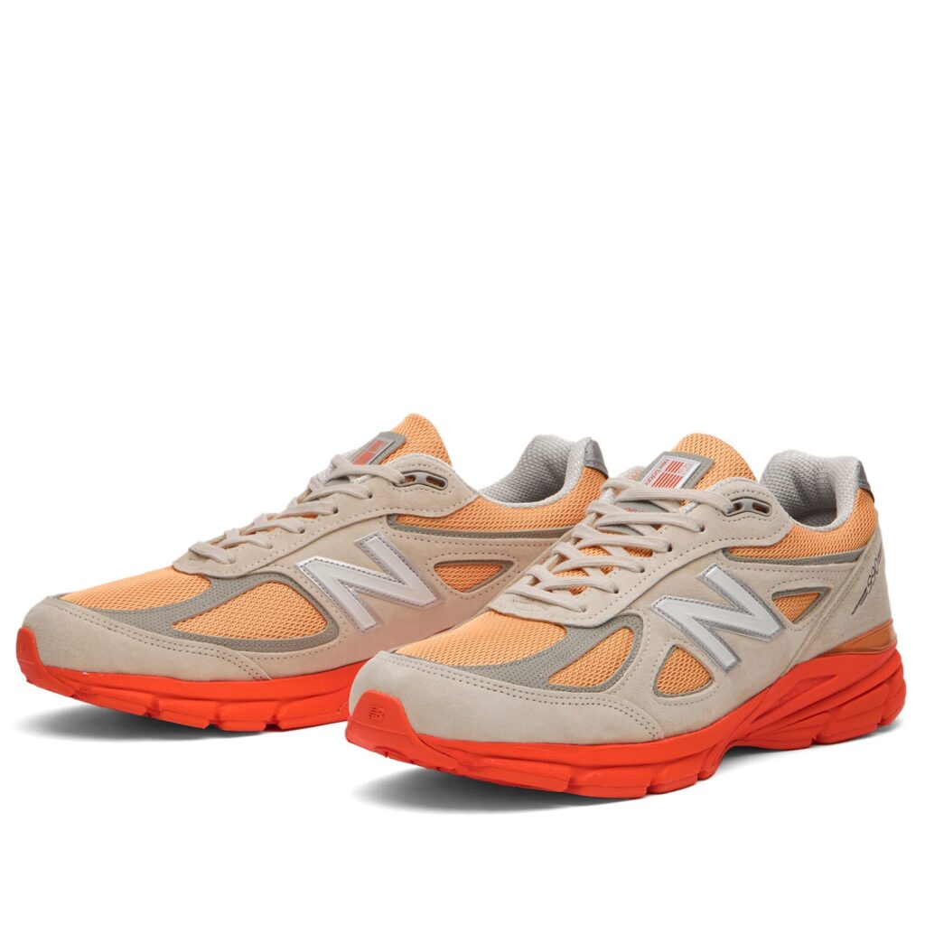 Кроссовки New Balance 990v4