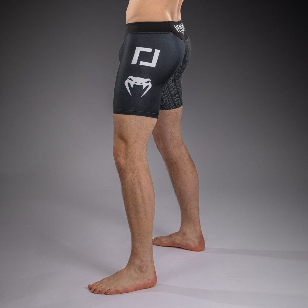 Шорты Karate Combat by Venum Vale Tudo - Black/Grey