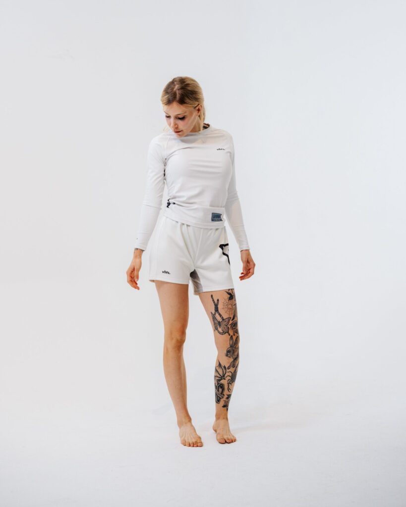 VHTS Рашгард Violent Hymn Series COSMIC LATTE