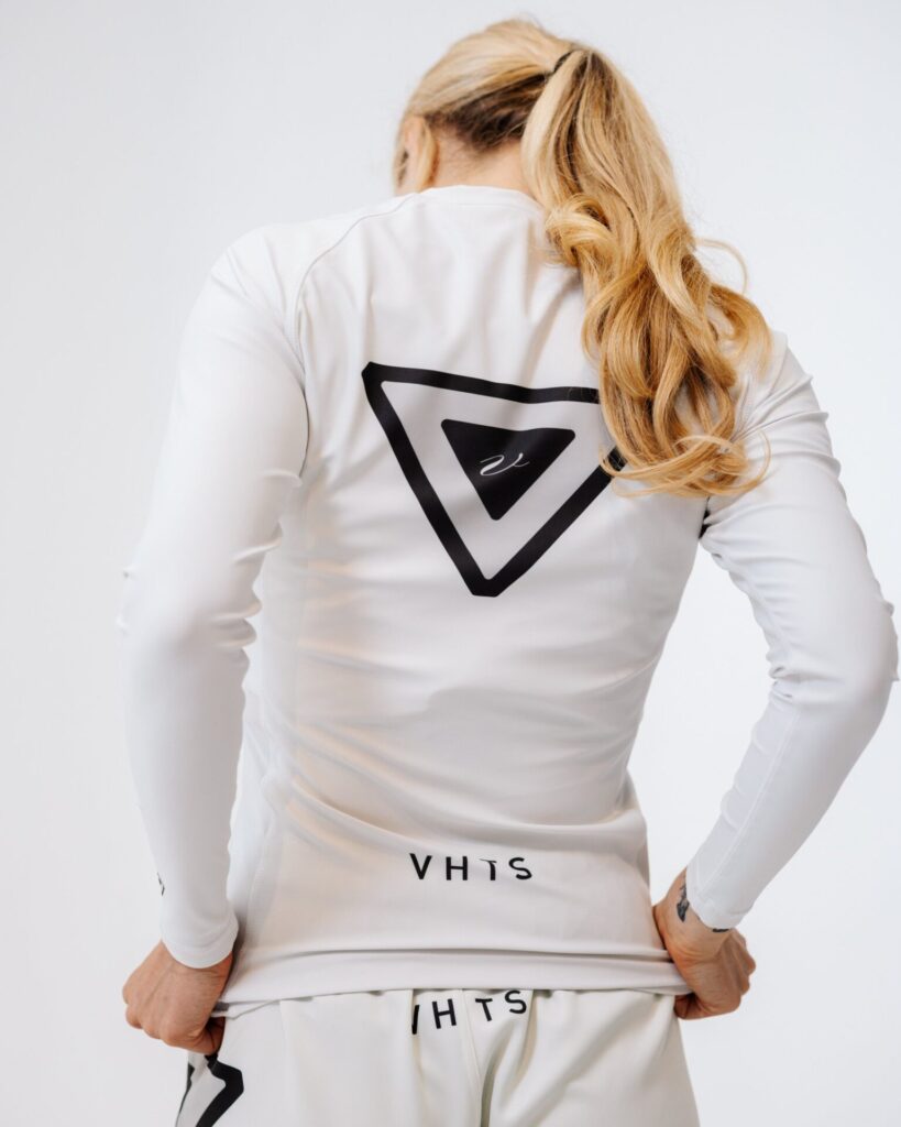 VHTS Рашгард Violent Hymn Series COSMIC LATTE