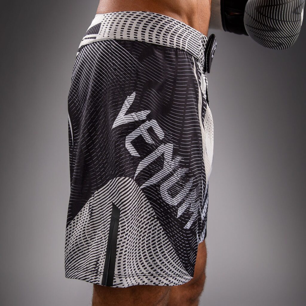 Шорты Venum Galactic 3.0 Fight - Off-White/Black