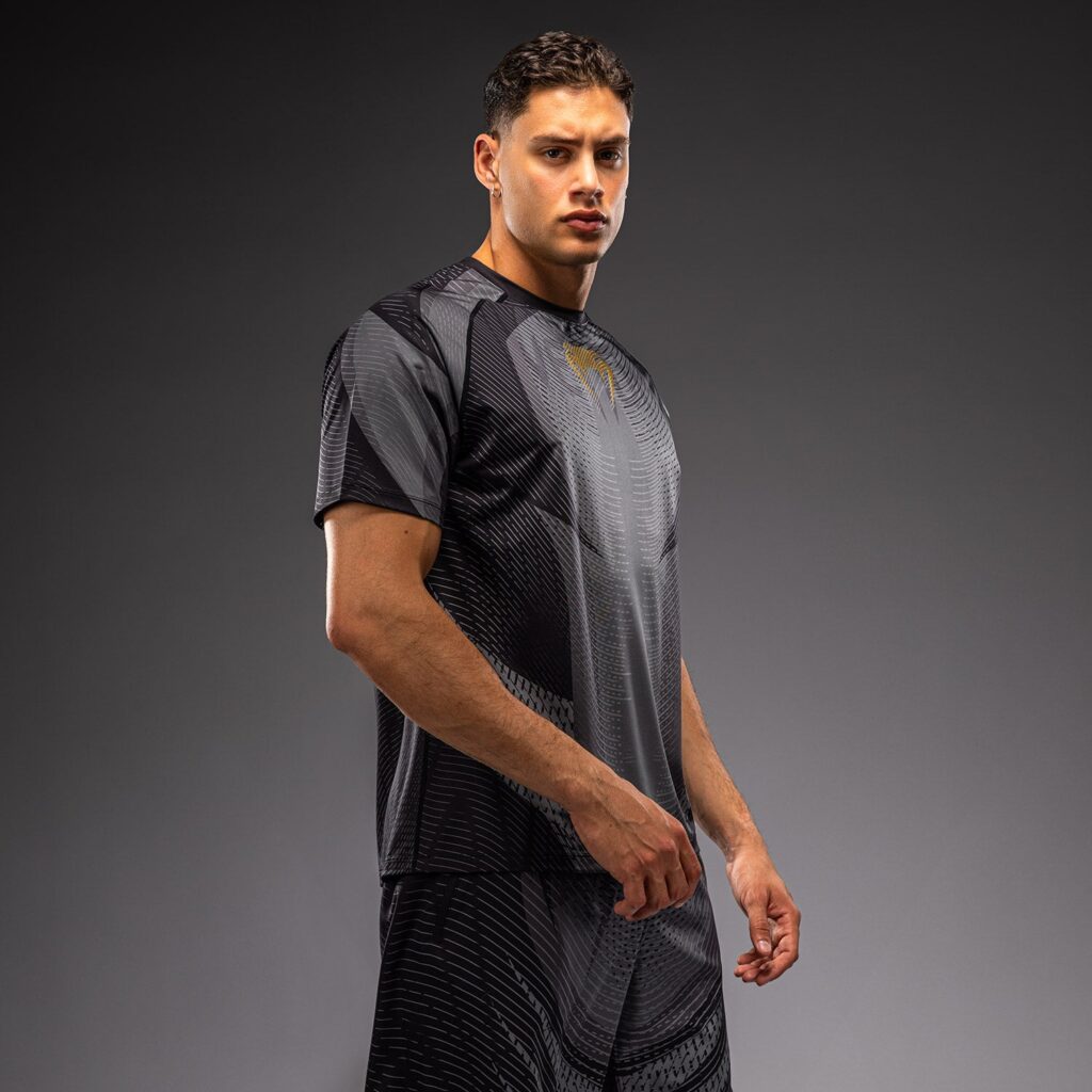 Футболка Venum Galactic 3.0 Dry Tech - Black/Gold