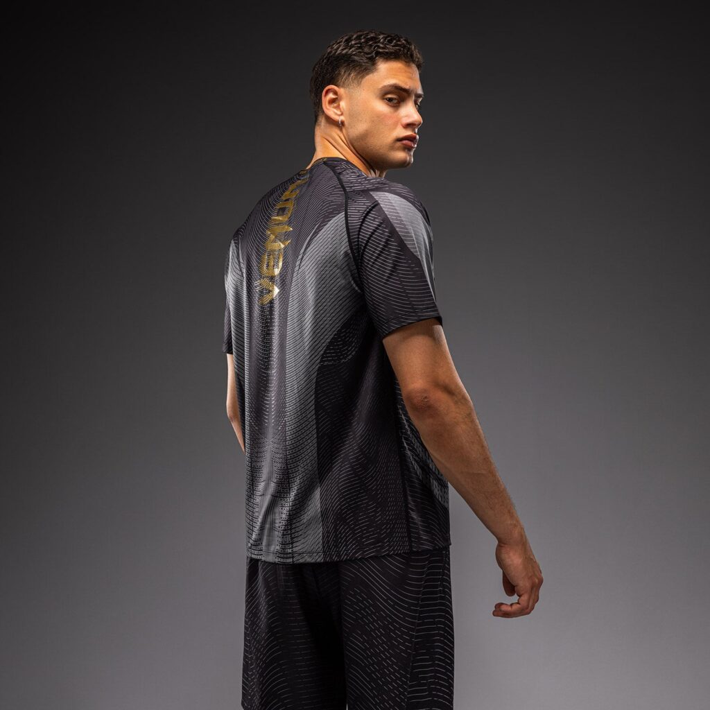 Футболка Venum Galactic 3.0 Dry Tech - Black/Gold