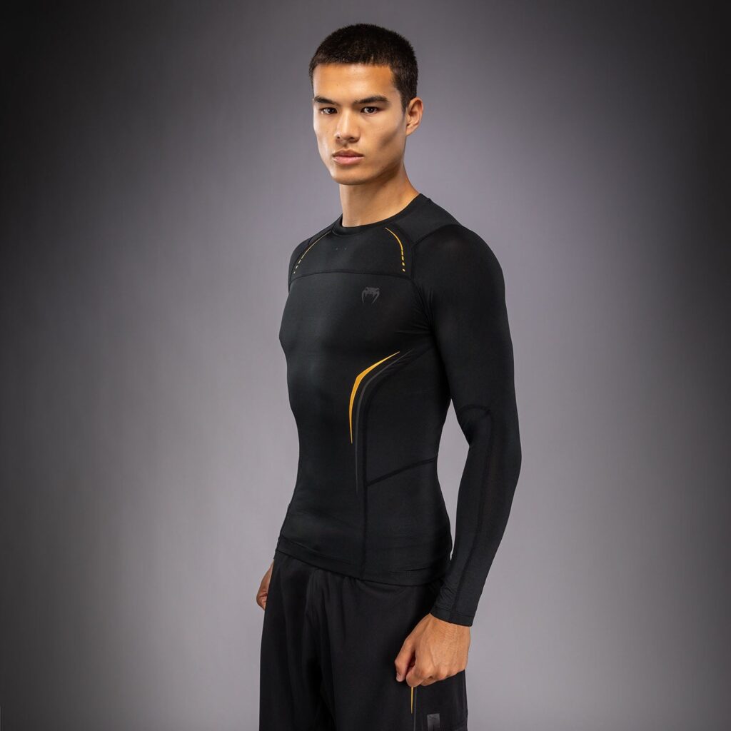 Рашгард Venum G-Core Long Sleeve - Black/Gold
