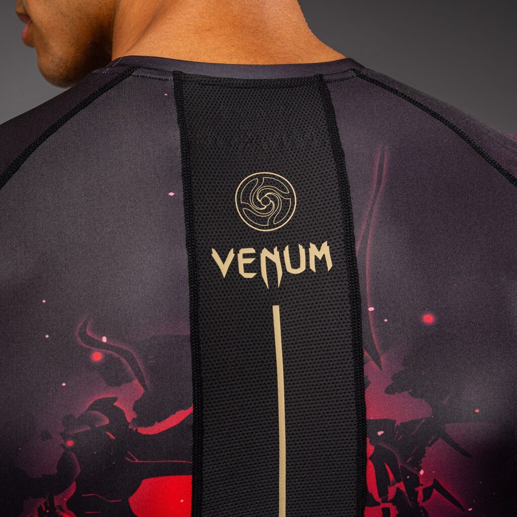 Рашгард Jujutsu Kaisen x Venum Itadori Short Sleeve - Black/Red