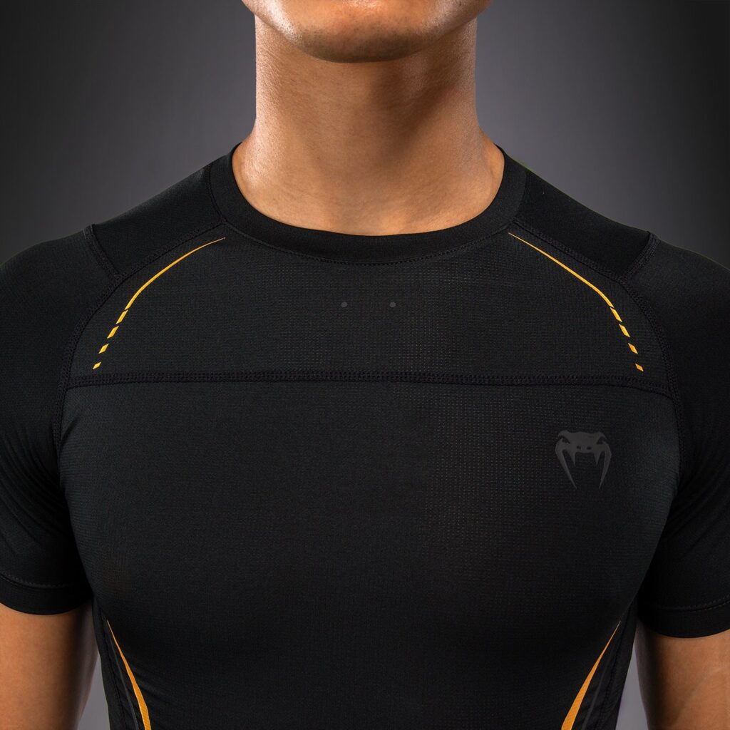Рашгард Venum G-Core Short Sleeve - Black/Gold