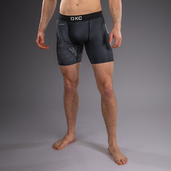 Шорты Karate Combat by Venum Vale Tudo - Black/Grey