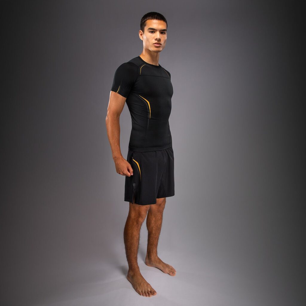 Рашгард Venum G-Core Short Sleeve - Black/Gold