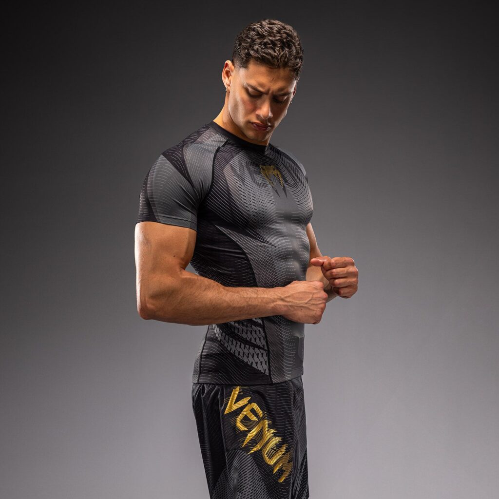 Рашгард Venum Galactic 3.0 Short Sleeve - Black/Gold