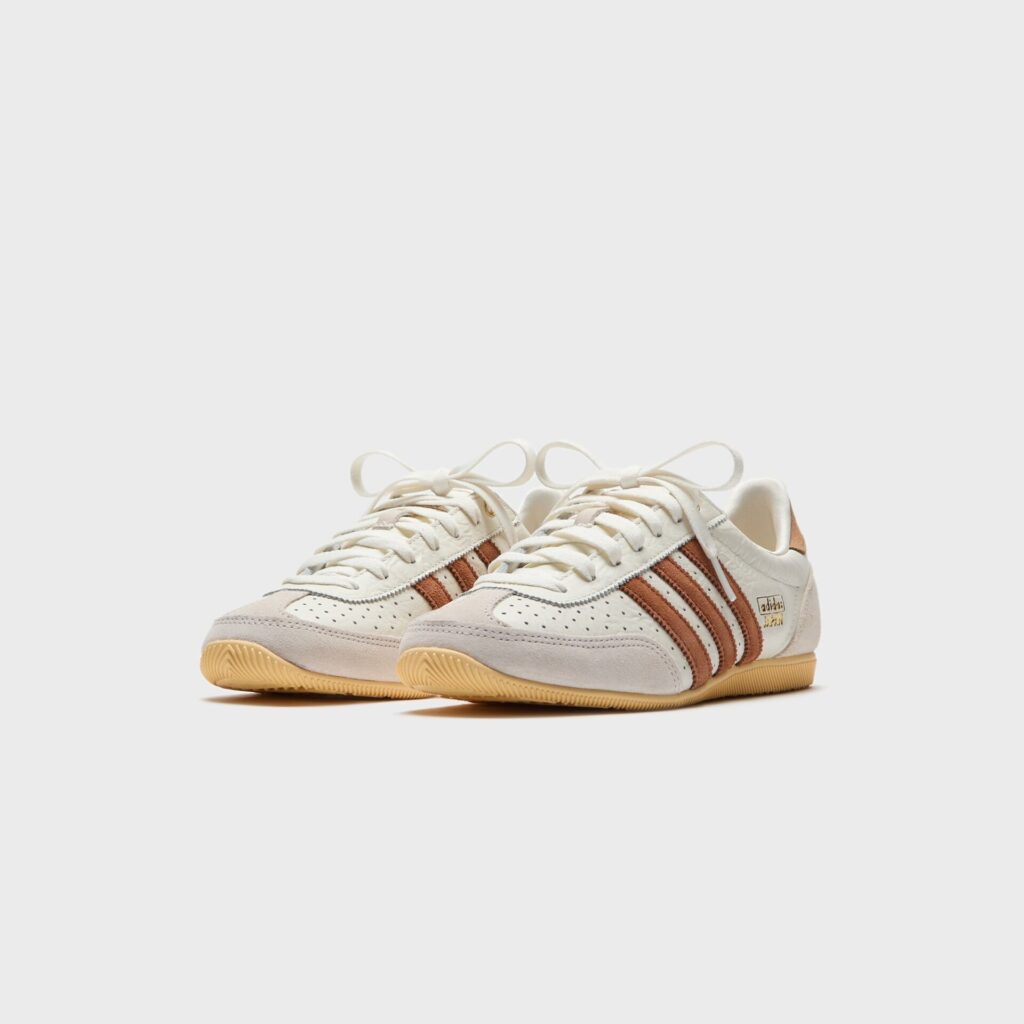 Кроссовки adidas WMNS Japan - Off White / Dusky Bronze / Brown Desert