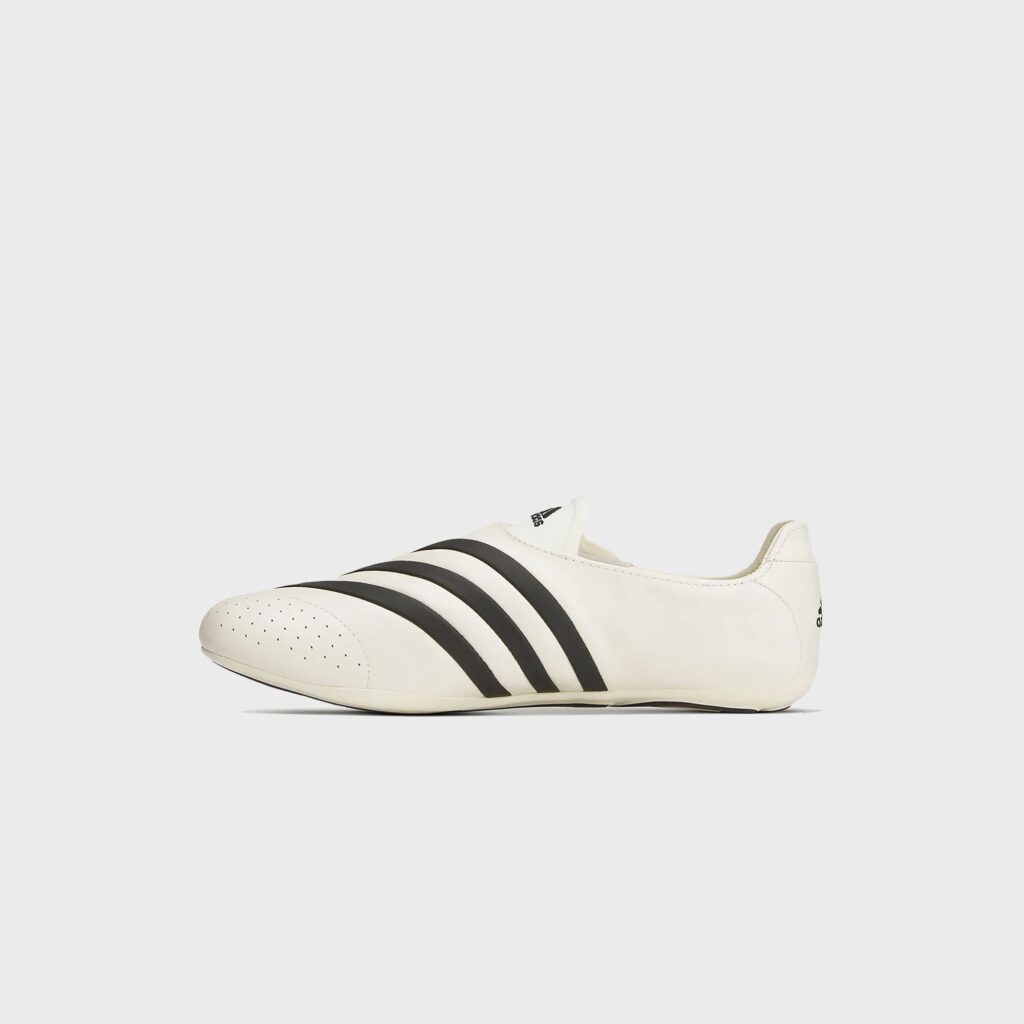 Кроссовки adidas x Pharrell Williams Vario Flat Earther - White / Black