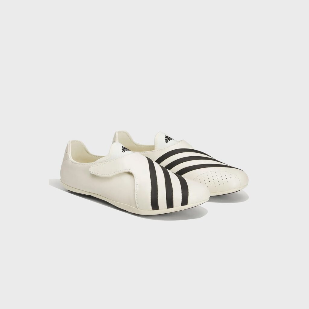 Кроссовки adidas x Pharrell Williams Vario Flat Earther - White / Black
