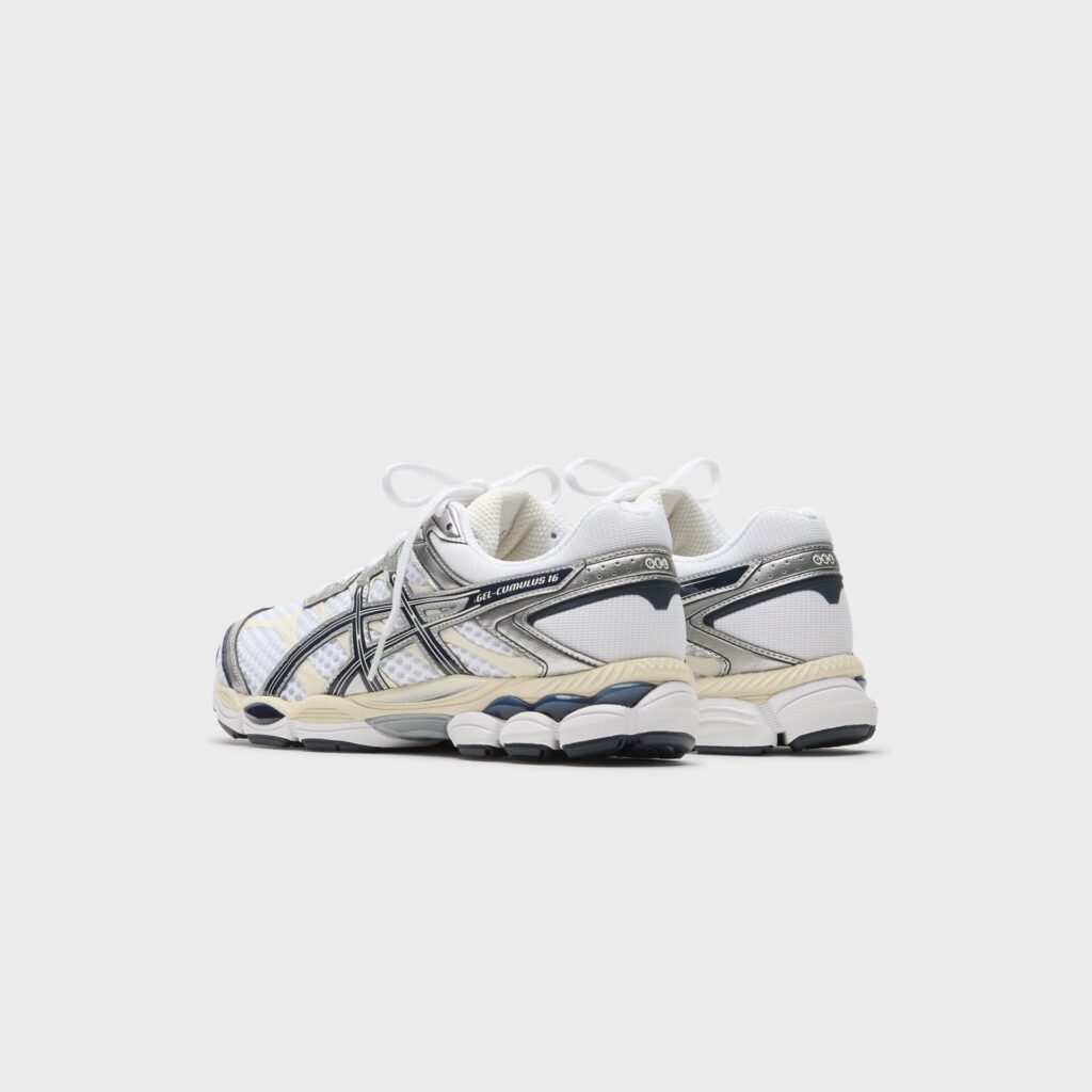 Кроссовки ASICS Gel-Cumulus 16 - White / Midnight