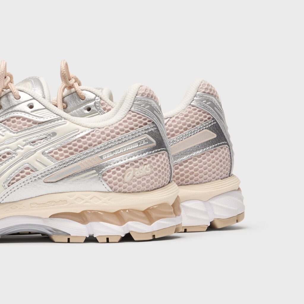 Кроссовки ASICS GEL-KAYANO 12.1 - Mineral Beige / Cream