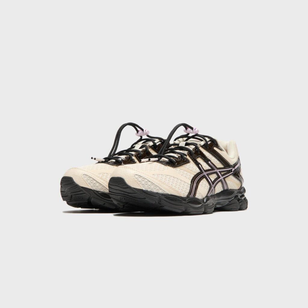 Кроссовки ASICS x Finesse Gel-Cumulus 16 - Sand / Desert Rose