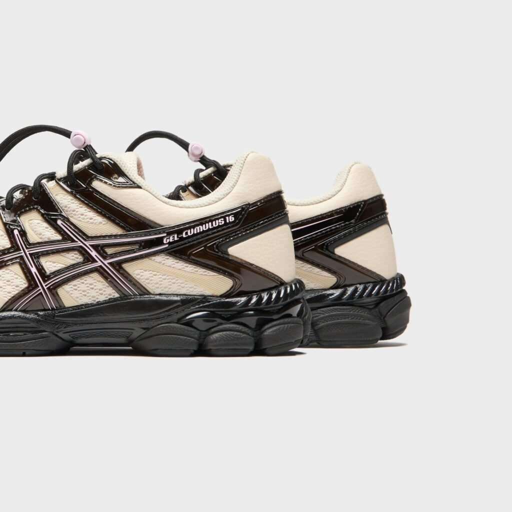 Кроссовки ASICS x Finesse Gel-Cumulus 16 - Sand / Desert Rose