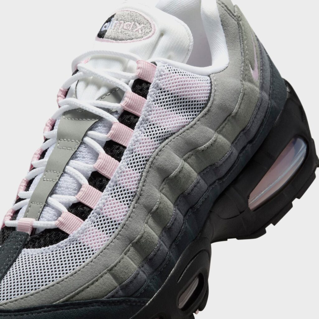 Кроссовки Nike WMNS Air Max 95 OG - Black / Pink Foam / White / Reflective Silver