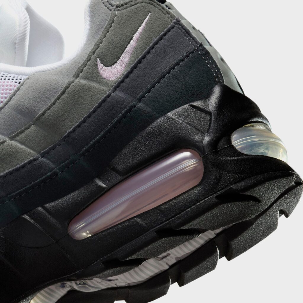 Кроссовки Nike WMNS Air Max 95 OG - Black / Pink Foam / White / Reflective Silver